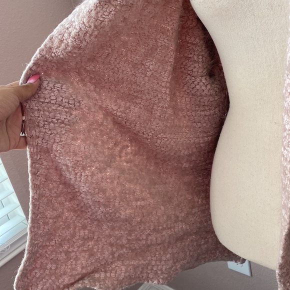 Tobi Oversized Pink Fuzzy Cardigan - Picture 6 of 11